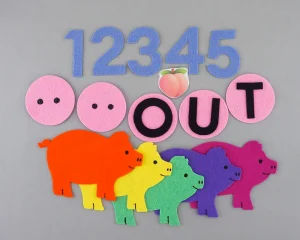 Pig felt set with numbers and letters and peach