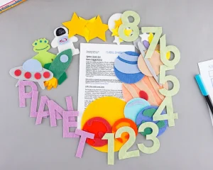 Space felt board circle time pieces