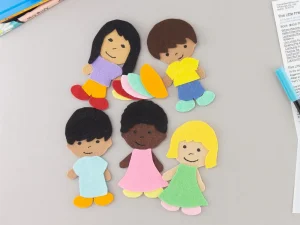Felt board friends
